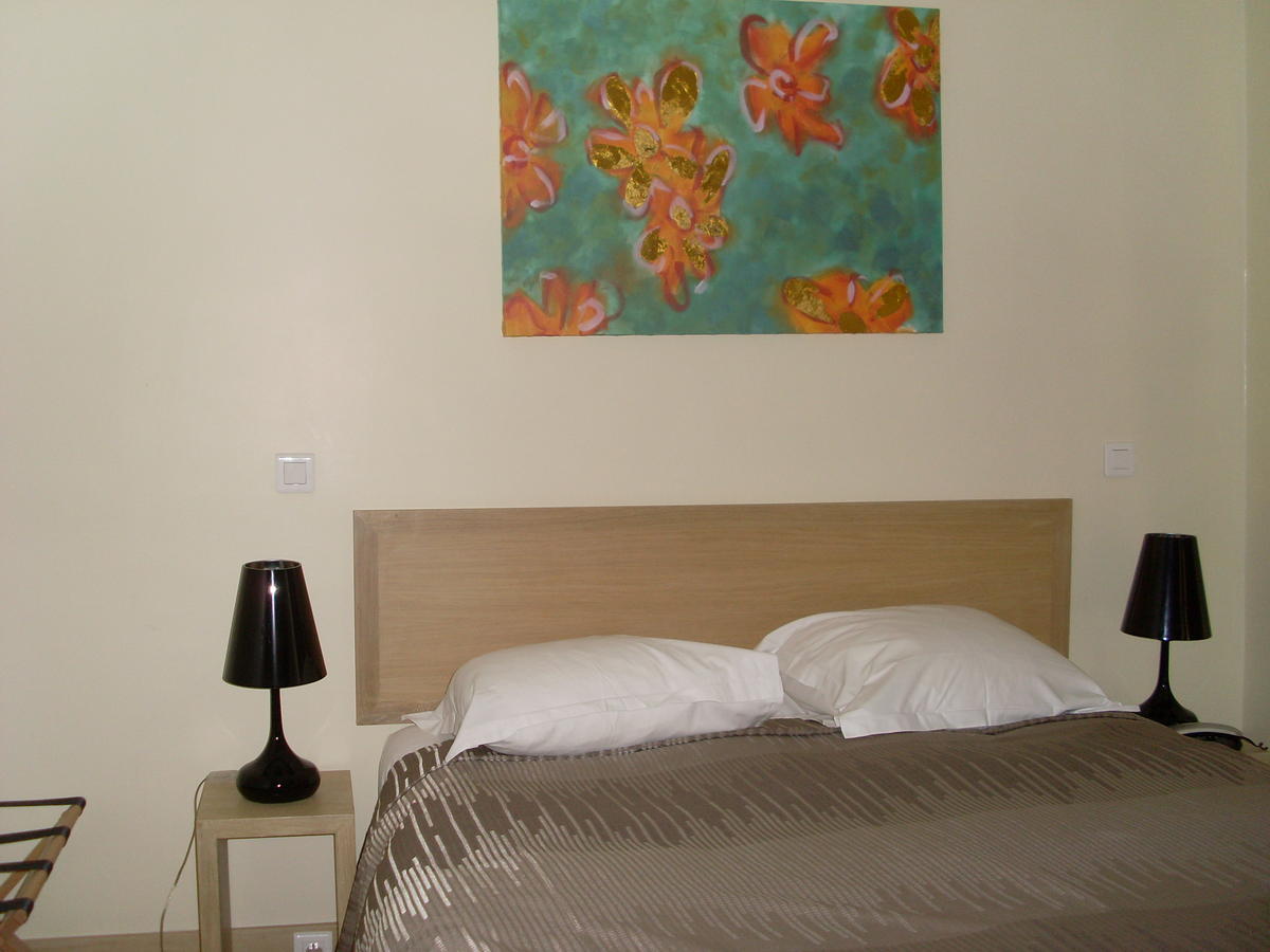 Hotel Le Parc Марлі-ле-Руа Номер фото
